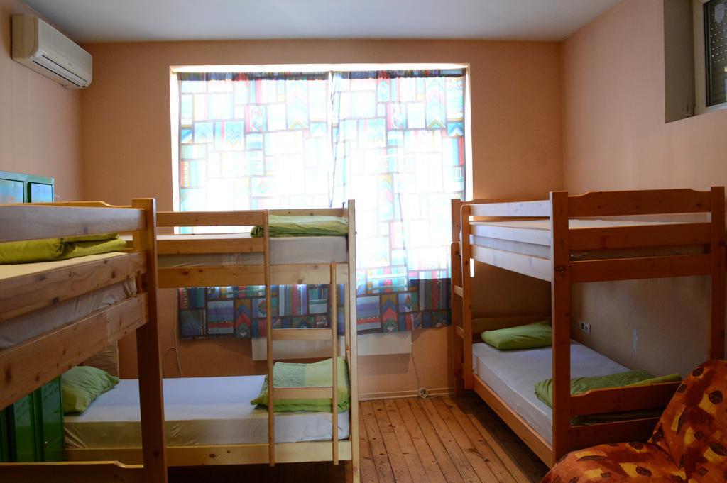 Elegance On A Budget - Rooms For Rent In Sofia Center Dış mekan fotoğraf