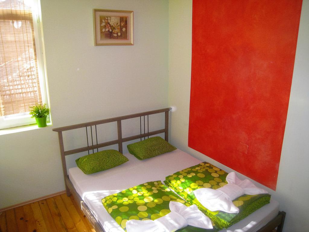 Elegance On A Budget - Rooms For Rent In Sofia Center Dış mekan fotoğraf