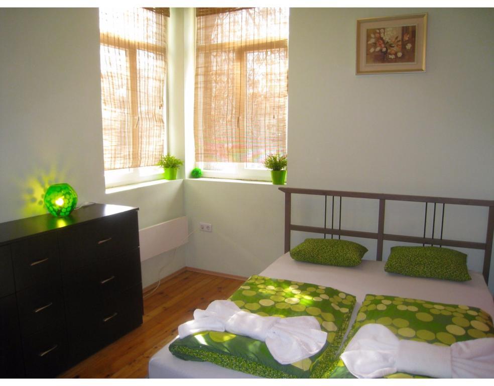 Elegance On A Budget - Rooms For Rent In Sofia Center Dış mekan fotoğraf