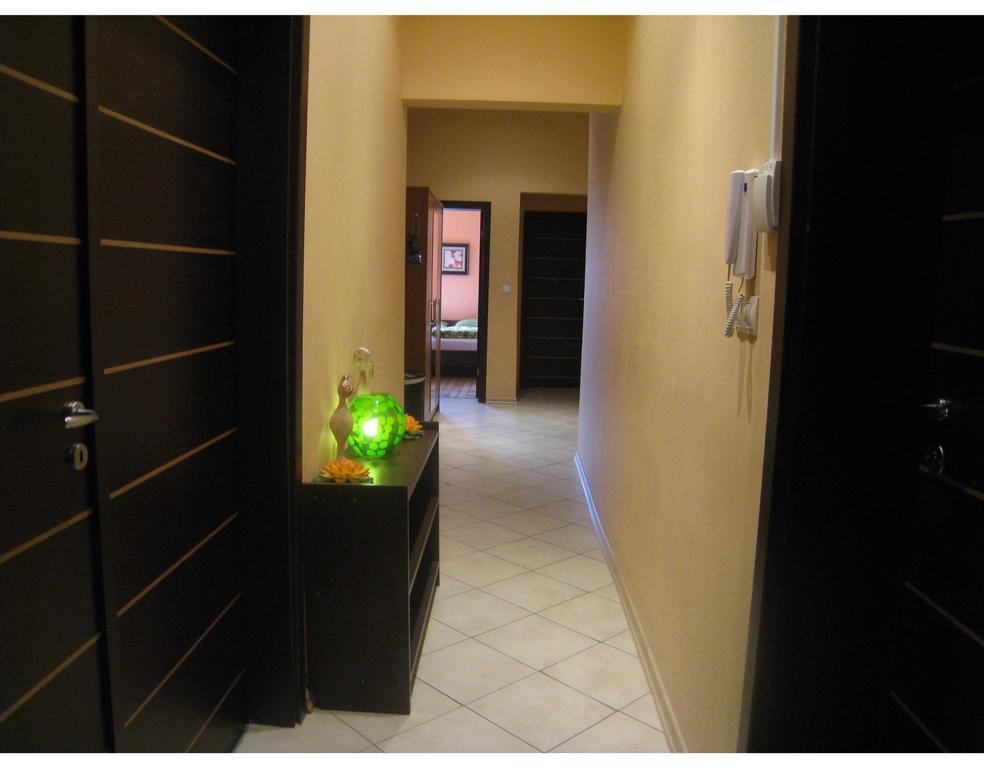 Elegance On A Budget - Rooms For Rent In Sofia Center Dış mekan fotoğraf