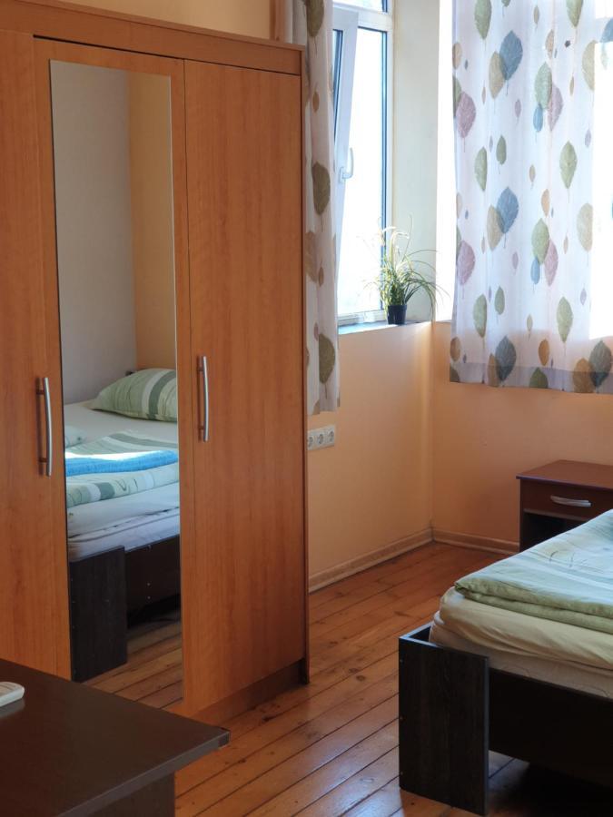 Elegance On A Budget - Rooms For Rent In Sofia Center Dış mekan fotoğraf